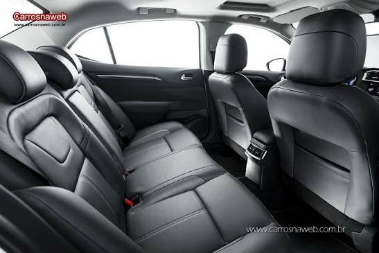 Citroën C4 Lounge — terceira foto